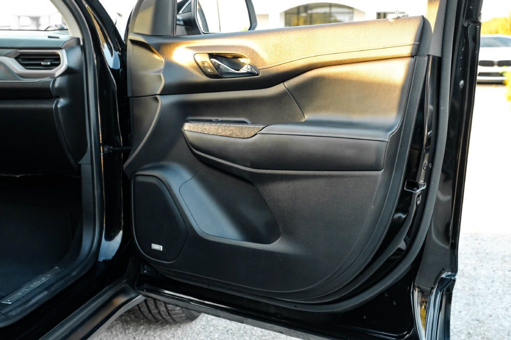 Used 2023 GMC Acadia Denali FWD image 43
