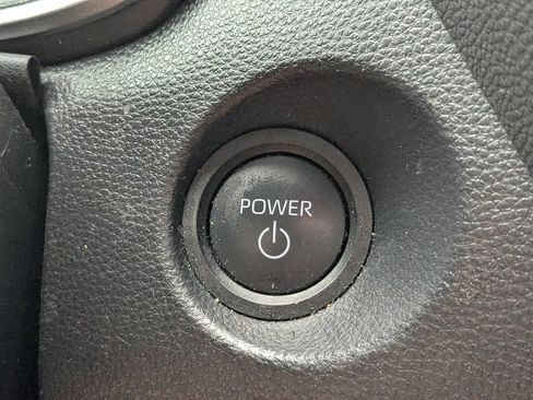Used 2025 Toyota Corolla Cross AWD Hybrid w/ Convenience Package image 29