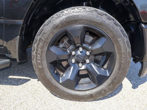 Used 2019 RAM 1500 Big Horn image 11