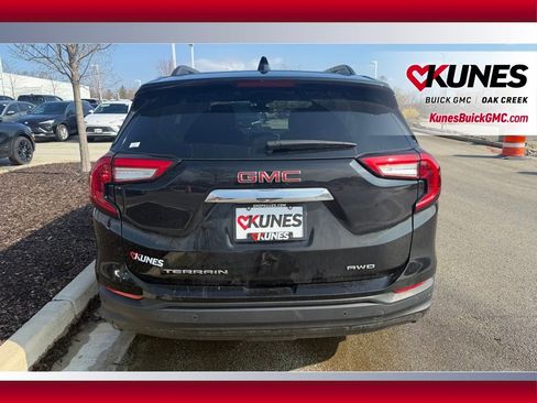 Used 2022 GMC Terrain SLE w/ Driver Convenience Package AWD/4WD image 7