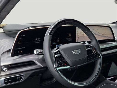 New 2026 Cadillac Vistiq Platinum w/ LPO, Floor Liner Package image 11