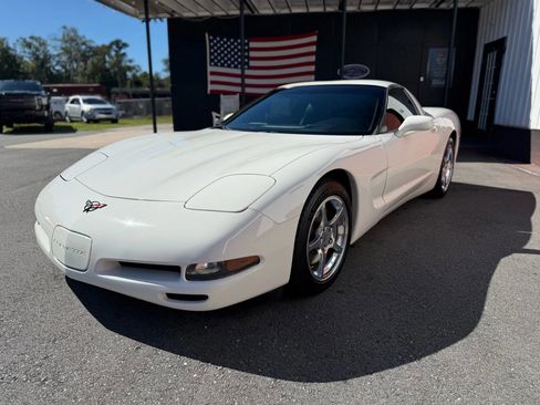 Used 2001 Chevrolet Corvette Coupe w/ Preferred Equipment Group2 image 2