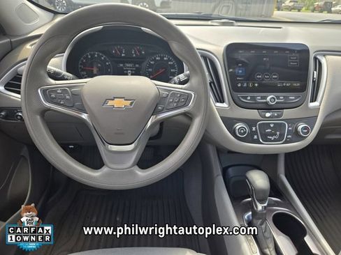 Used 2021 Chevrolet Malibu LS FWD image 12