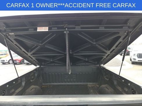 Used 2018 GMC Sierra 1500 SLT w/ SLT Premium Package image 29