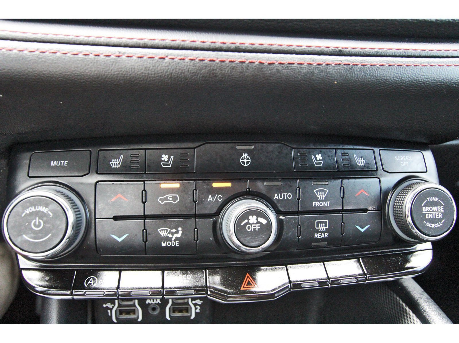 Used 2023 Dodge Durango GT RWD image 28