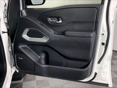 Certified 2025 Nissan Frontier SV w/ SV Convenience Package image 24