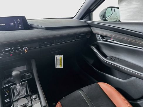 Certified 2025 MAZDA MAZDA3 Carbon AWD/4WD image 20