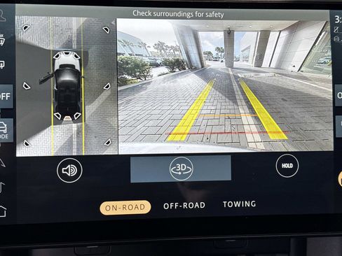 Certified 2025 Land Rover Discovery Sport S image 25