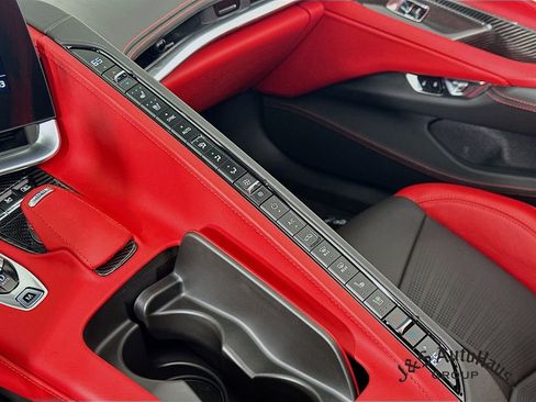 Used 2020 Chevrolet Corvette Stingray Premium Cpe w/ 3LT Preferred Equipment Group image 21