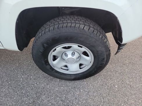 Used 2023 Toyota Tacoma SR w/ SR Convenience Package image 6