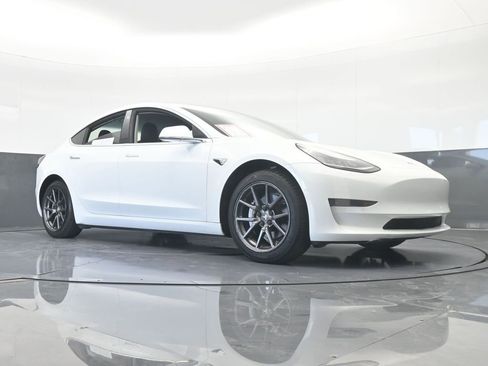 Used 2019 Tesla Model 3 image 60