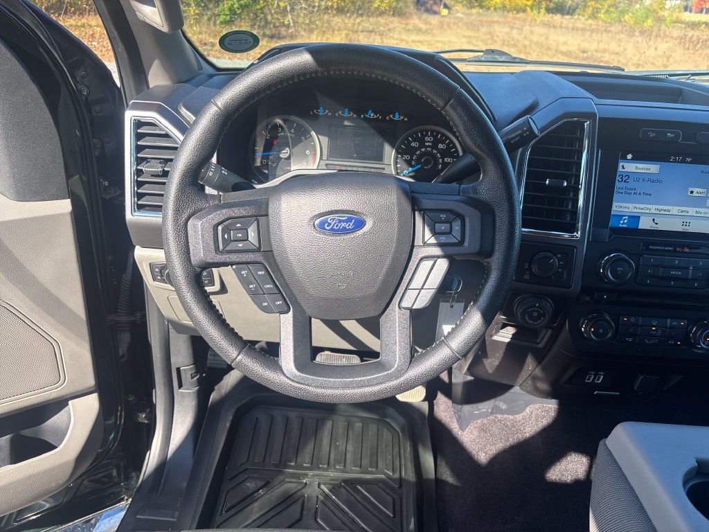 Used 2016 Ford F150 XLT w/ Equipment Group 302A Luxury AWD/4WD image 14