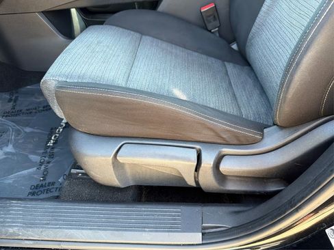 Used 2021 Nissan Rogue S image 18