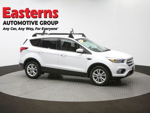 Used 2019 Ford Escape SE image 48