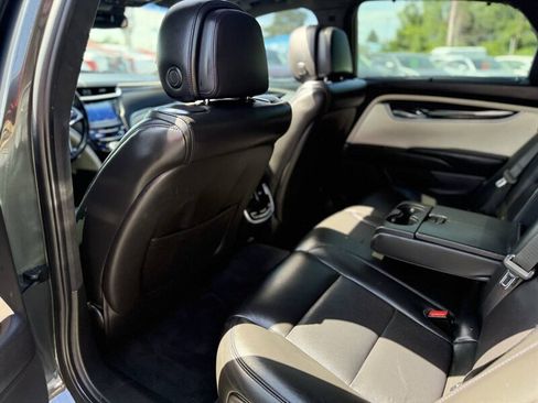 Used 2013 Cadillac XTS Platinum FWD image 15