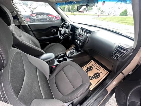 Used 2016 Kia Soul FWD image 15