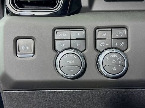 New 2026 GMC Sierra 2500 AT4X AWD/4WD image 10