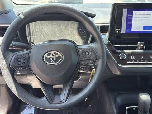 Used 2023 Toyota Corolla LE FWD image 19