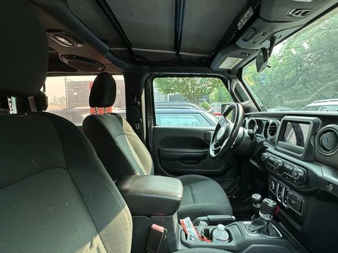Used 2021 Jeep Wrangler Sport AWD/4WD image 5