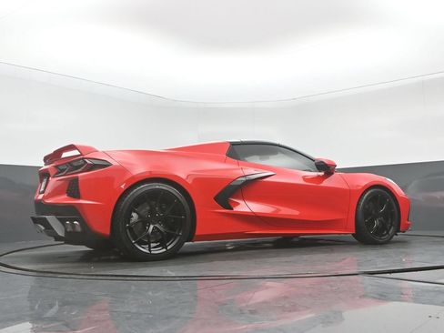 Used 2021 Chevrolet Corvette Stingray Preferred Conv w/ Z51 Performance Package RWD image 28