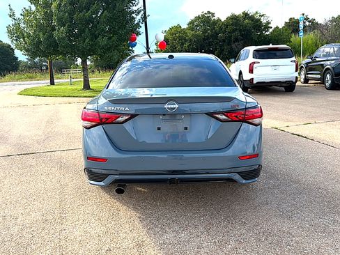 Used 2024 Nissan Sentra SR FWD image 5