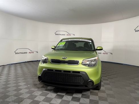 Used 2016 Kia Soul Base image 3