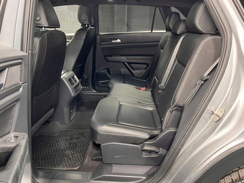 Used 2020 Volkswagen Atlas Cross Sport SEL R-Line image 23