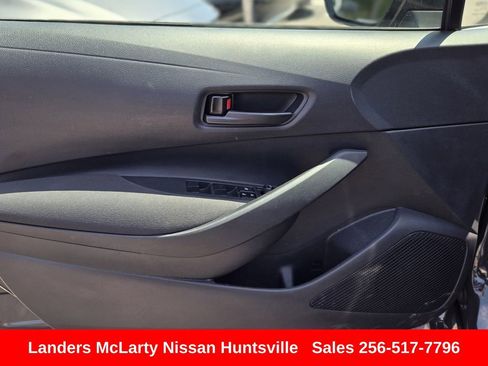 Used 2025 Toyota Corolla LE w/ LE Premium Package FWD image 20