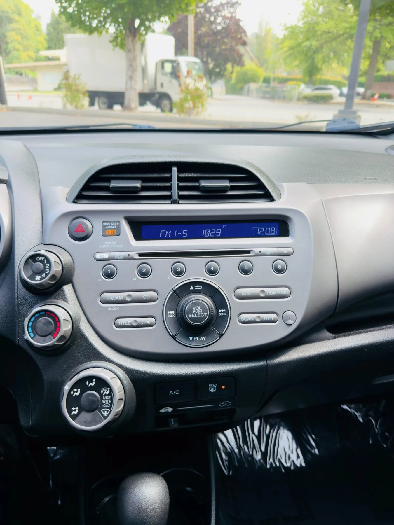 Used 2010 Honda Fit image 14
