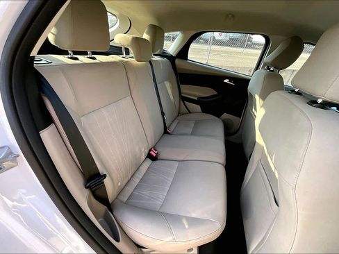 Used 2016 Ford Focus SE image 19