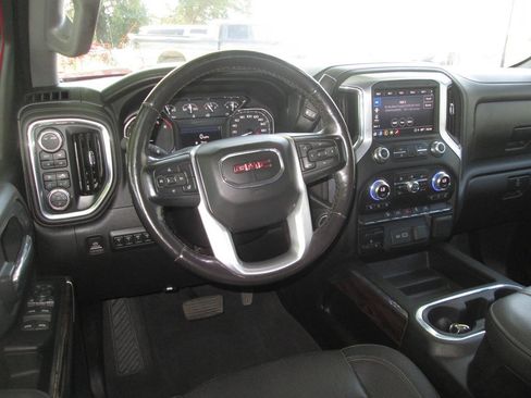 Used 2022 GMC Sierra 2500 SLT w/ SLT Convenience Package AWD/4WD image 16