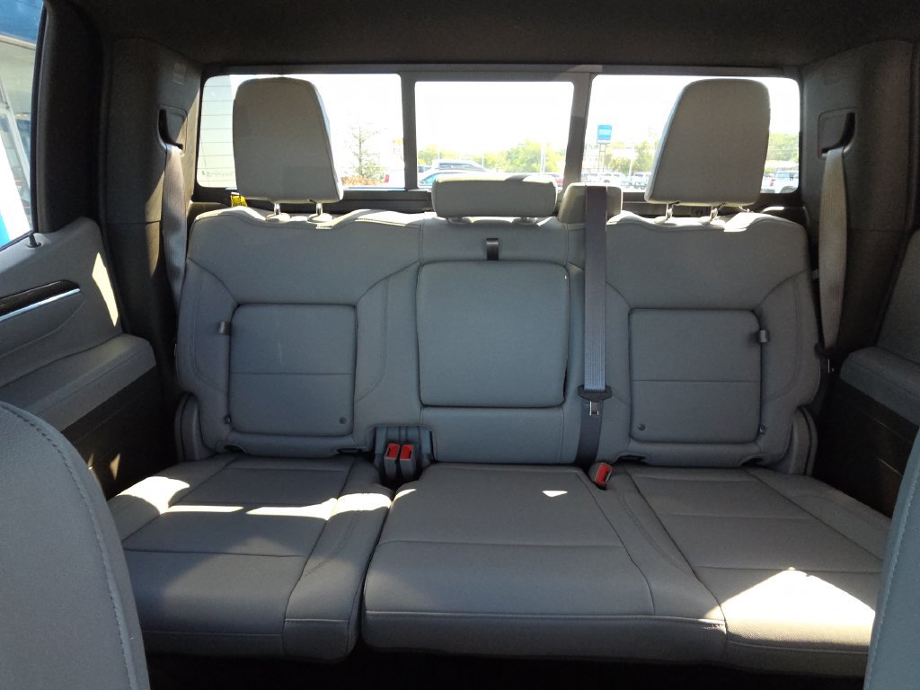 New 2026 Chevrolet Silverado 1500 RST w/ Convenience Package II AWD/4WD image 26