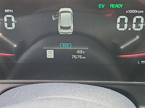 Certified 2025 Kia Sportage EX image 21