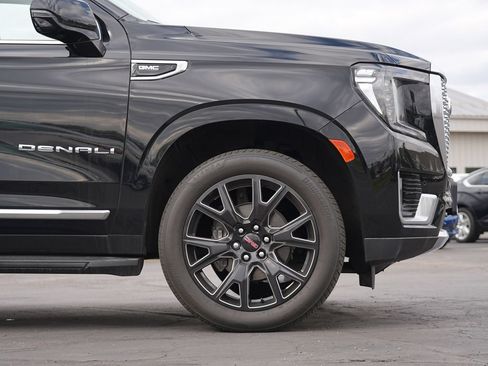 Used 2023 GMC Yukon Denali w/ Max Trailering Package AWD/4WD image 11