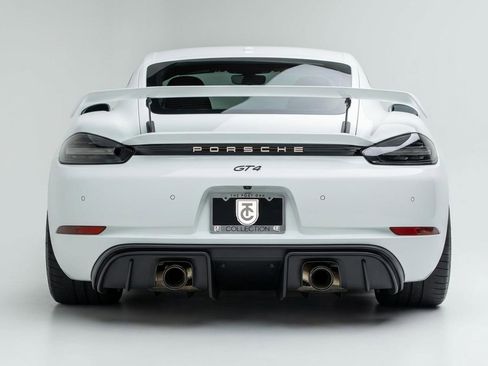 Used 2021 Porsche 718 Cayman GT4 image 10