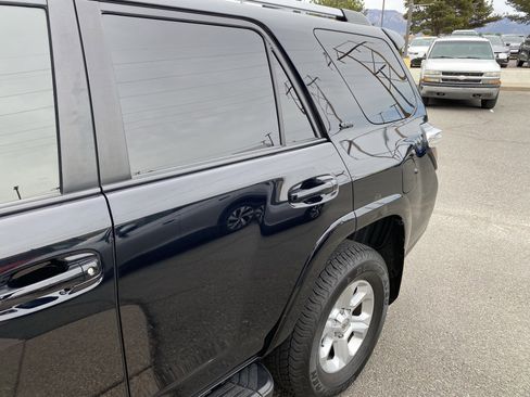 Used 2022 Toyota 4Runner SR5 RWD image 46