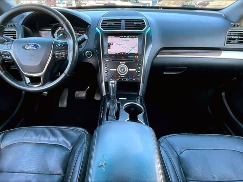 Used 2016 Ford Explorer Limited image 15