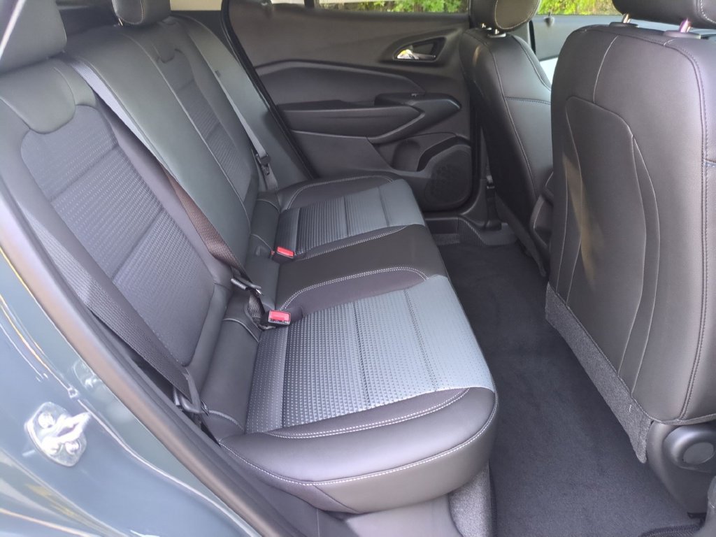 New 2026 Chevrolet Trax LT w/ LT Convenience Package FWD image 33