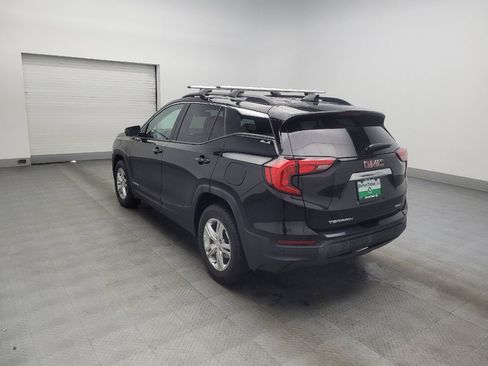 Used 2020 GMC Terrain SLE w/ Driver Convenience Package image 5