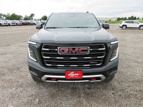 New 2026 GMC Yukon XL AT4 w/ AT4 Premium Plus Package AWD/4WD image 10