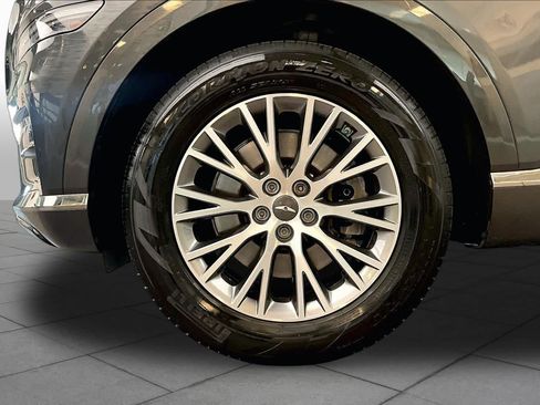 Used 2021 Genesis GV80 2.5T w/ Advanced Package 03 RWD image 11