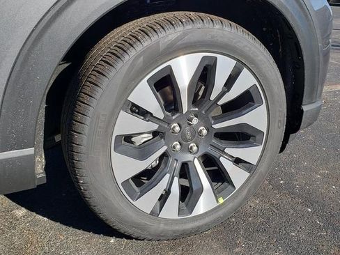 New 2026 Ford Explorer Platinum w/ LUX Leather Package image 25