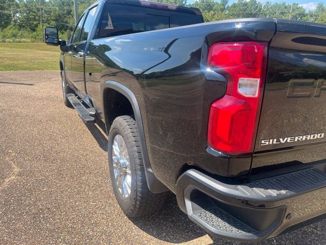 Used 2020 Chevrolet Silverado 3500 High Country w/ Technology Package AWD/4WD image 23