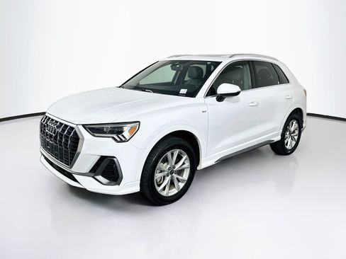 Used 2025 Audi Q3 2.0T Premium AWD/4WD image 3