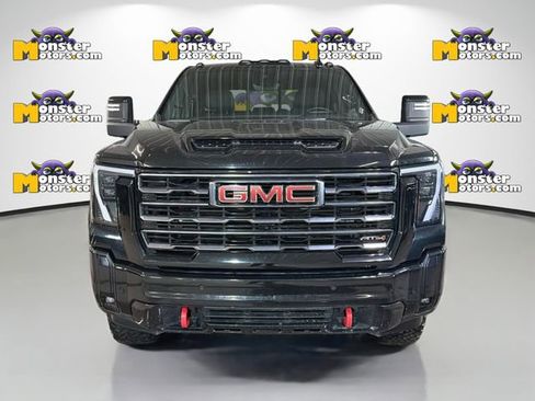 Used 2025 GMC Sierra 2500 AT4 w/ AT4 Premium Plus Package image 2