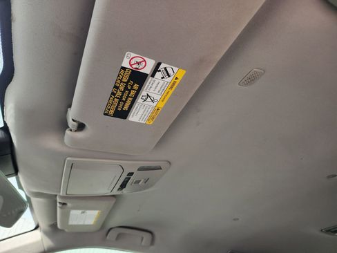 Used 2022 Toyota Highlander L image 26