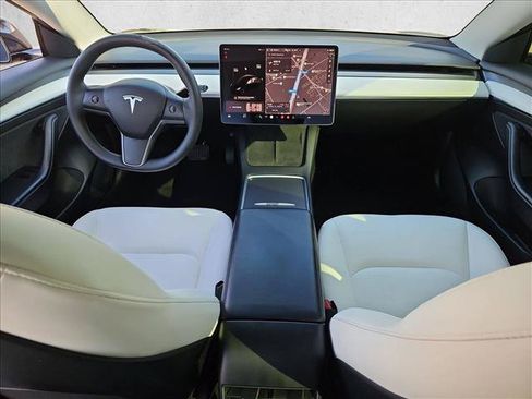 Used 2021 Tesla Model 3 Standard Range Plus RWD image 19