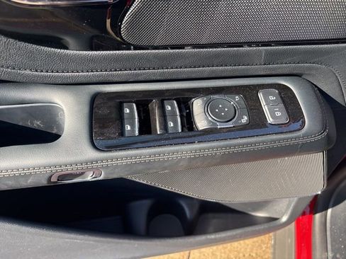 New 2026 Lincoln Aviator AWD w/ Jet Appearance Package image 16