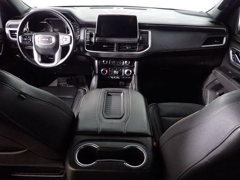 Used 2021 GMC Yukon XL SLT AWD/4WD image 34