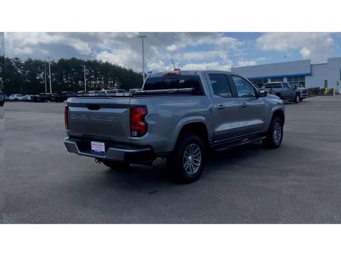 Used 2023 Chevrolet Colorado LT w/ LT Convenience Package image 8